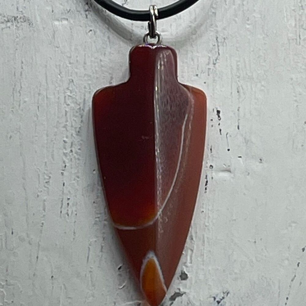 Vintage Arrowhead Carnelian agate pendant necklace.